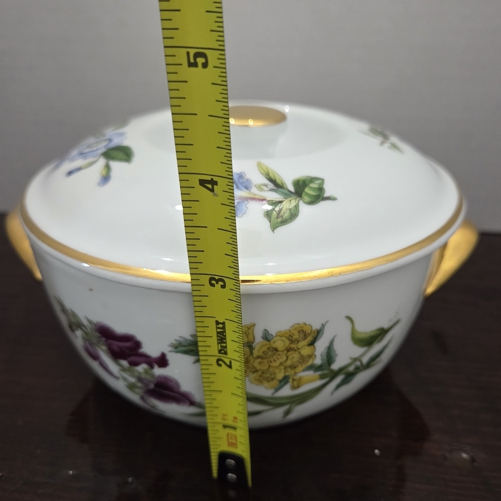 Spode Stafford Floral Porcelain Round Bowl with Lid - Picture 12 of 14